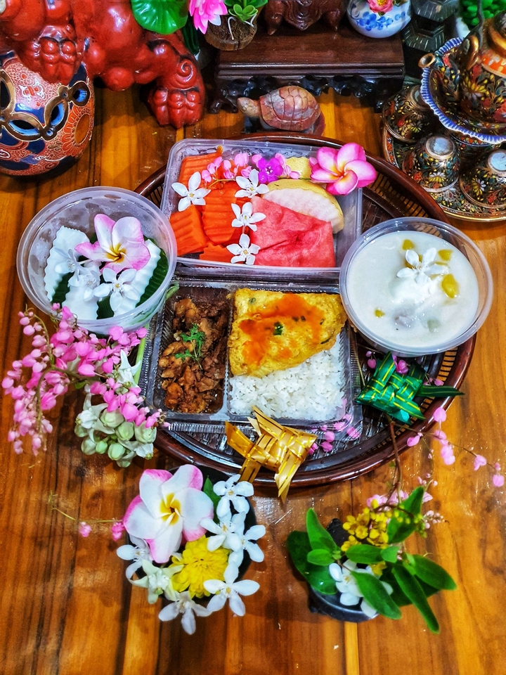 รับจ้างทำบุญออนไลน์ บริการทำบุญ ใส่บาตร ตักบาตร ออนไลน์ พร้อมส่งภาพและวีดีโอ บริการส่งตรงถึงมือคุณ