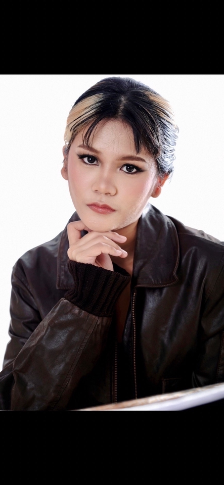 ช่างแต่งหน้า รับแต่งหน้า แต่งหน้าทำผม รับปริญญา ช่างแต่งหน้ารับปริญญา