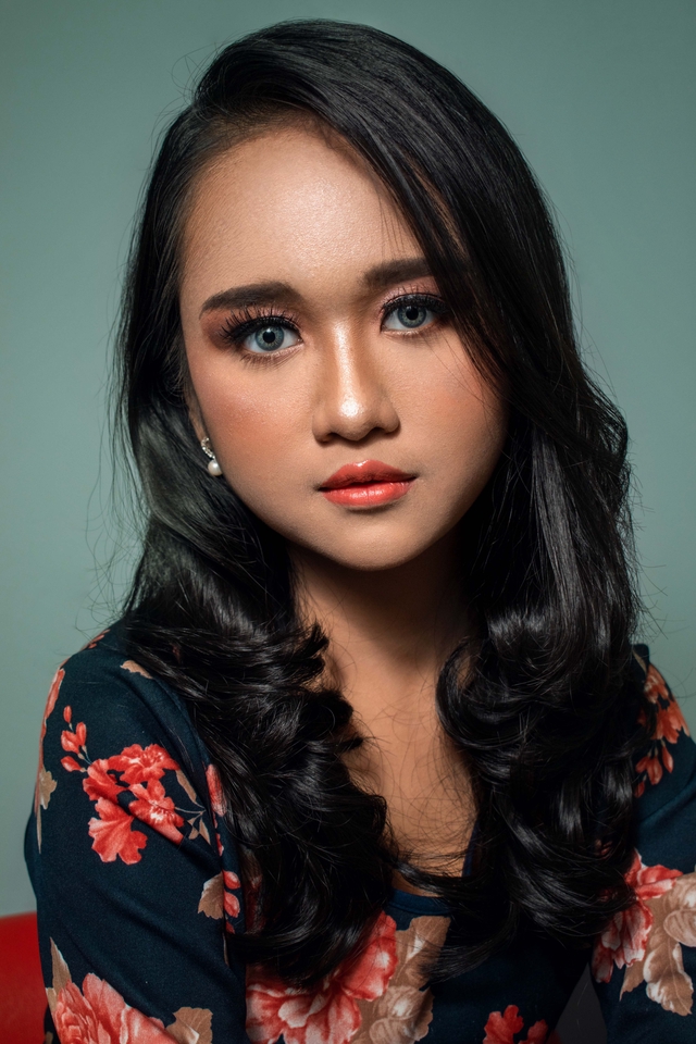 Edit Gambar & Photoshop - Natural Retouching Portrait - 2