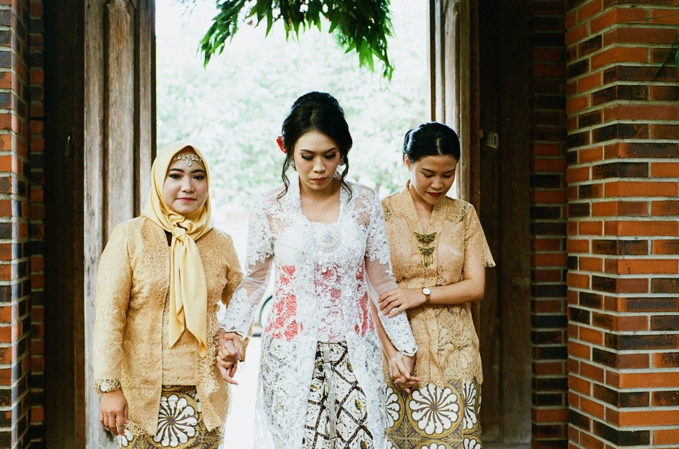 Fotografi - [Jabodetabek Area & West Java] Wedding Photography - 28