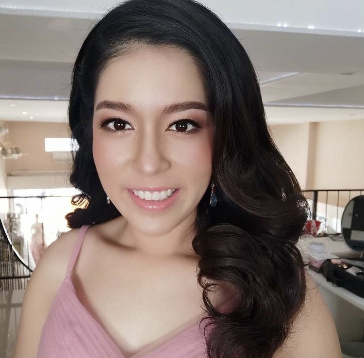 ช่างแต่งหน้ารับปริญญา แต่งหน้าเจ้าสาวสวยหวาน สไตล์เกาหลี