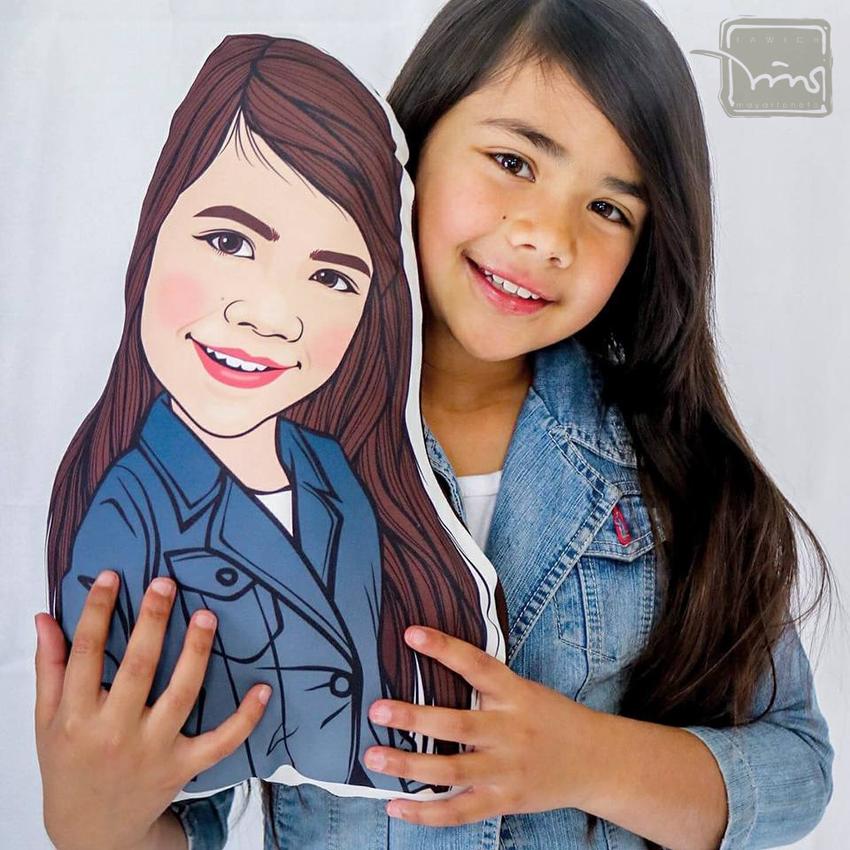 วาดภาพเหมือน Portrait - วาดพิมพ์หมอน Portrait สไตล์ Vector งานดีราคาถูก - 1