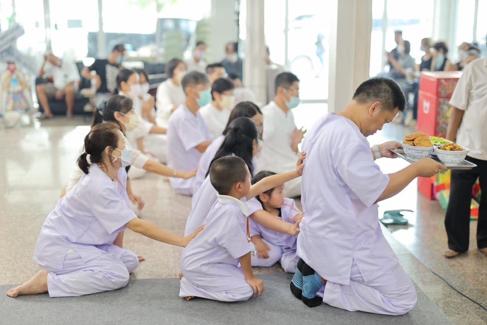 ช่างภาพ รับถ่ายรูป งานอีเว้นท์ รับถ่ายภาพงาน event งานเลี้ยง งานบุญ งานบวช งานแต่งงาน รับถ่ายภาพคน รับถ่ายภาพพอร์ต รับถ่ายภาพครอบครัว