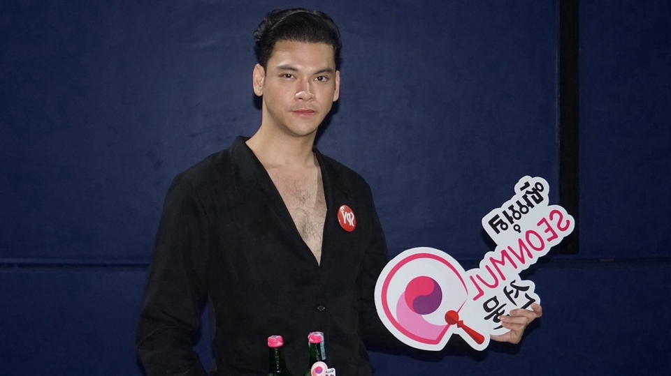 จ้างพิธีกรมืออาชีพ พิธีกรงานแต่งงาน รับงานพิธีกร MC งานอีเว้นท์ พิธีกรภาษาอังกฤษ ราคาพิธีกร