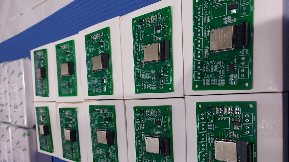 รับทำโปรเจค IoT บอร์ด Arduino อุปกรณ์อิเล็กทรอนิกส์ รับเขียนโค้ด รับแก้ปัญหา