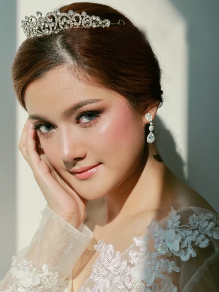 ช่างแต่งหน้า - แต่งหน้าทำผมเพื่อนเจ้าสาว/ไปงาน/งานรับปริญญา โดยช่างมืออาชีพ - 3