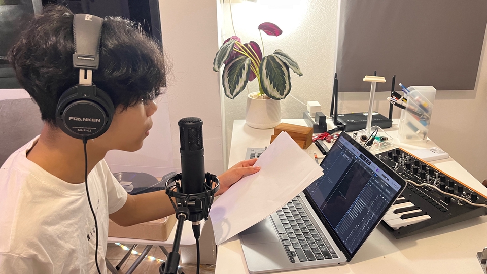 รับพากย์เสียง ภาษาอังกฤษ นักพากย์เสียง ชาย หนุ่ม รับลงเสียงโฆษณา