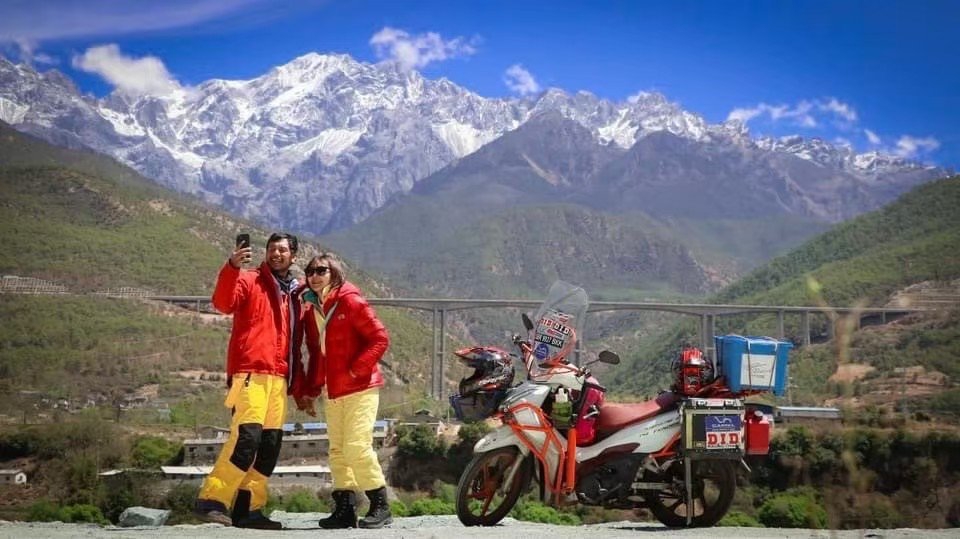 ไกด์ส่วนตัวพาเที่ยวจีน ไกด์ท้องถิ่น จีน ทัวร์จีนส่วนตัว