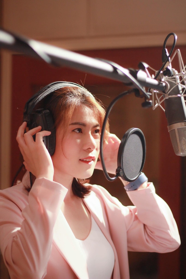 Voice Over - รับอัดเสียง ลงเสียง พากย์เสียง เอาใจใส่ ประกันคุณภาพค่ะ  - 6