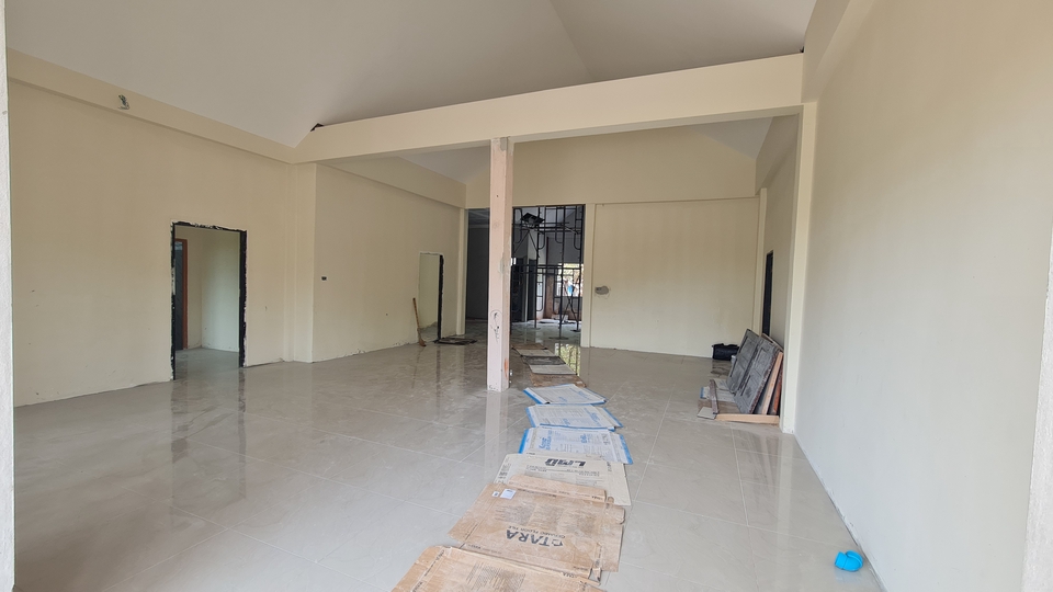 รับเหมาปูกระเบื้องราคาถูก พื้นกระเบื้องสวยงาม ช่างปูกระเบื้องมืออาชีพ บริการทั่วไทย