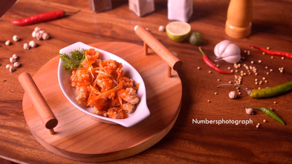 Jasa food photography profesional dengan tampilan makanan yang menarik dan lezat.