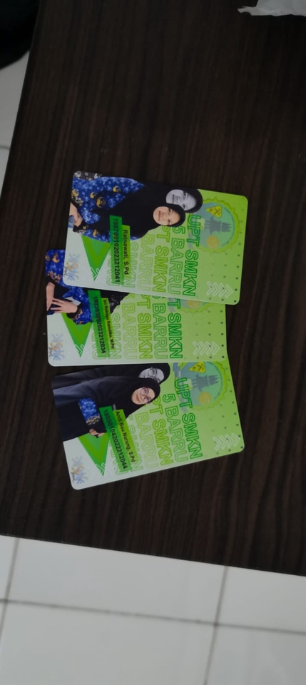 Kartu identitas UPT SMIKN 5 Barru