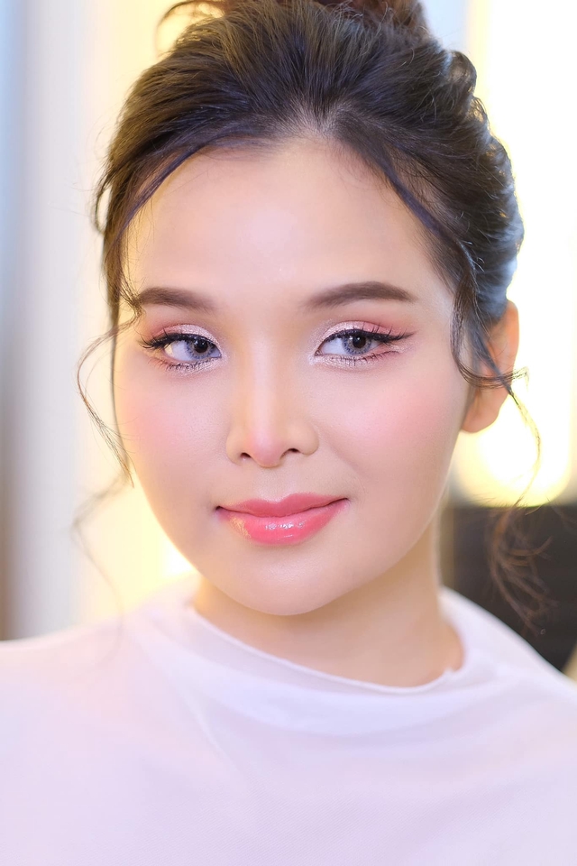 ช่างแต่งหน้า - แต่งหน้าออกงาน อีเว้นท์ เพื่อนเจ้าสาว ออกงานแต่ง วันเกิดและเทศกาลต่างๆ - 6