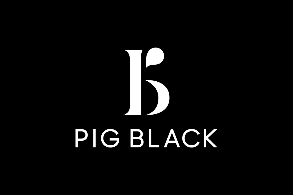 Logo Pig Black, desain logo simple dan modern untuk bisnis Anda.