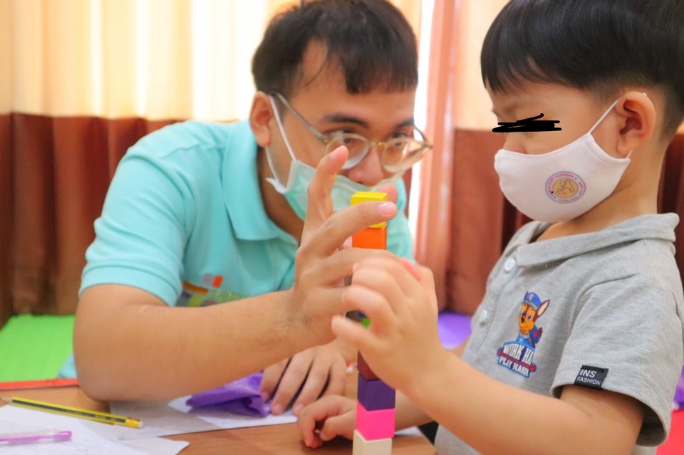 นักจิตวิทยา - นักจิตวิทยาให้คำปรึกษา รับฟังเรื่องราว ปัญหา หรือความกังวลใจ และกระตุ้นพัฒนาการเด็ก - 4