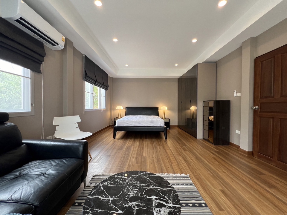 รับงานแอดมิน ดูแลเพจ facebook ดูแลร้านค้าออนไลน์ ตอบแชทลูกค้า