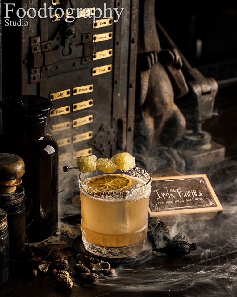 สไตล์ลิสส่วนตัว จัดพร็อพถ่ายรูป จัดพร็อพ ฟู้ดสไตลิสต์ ตกแต่งอาหาร เครื่องดื่ม ค็อกเทล