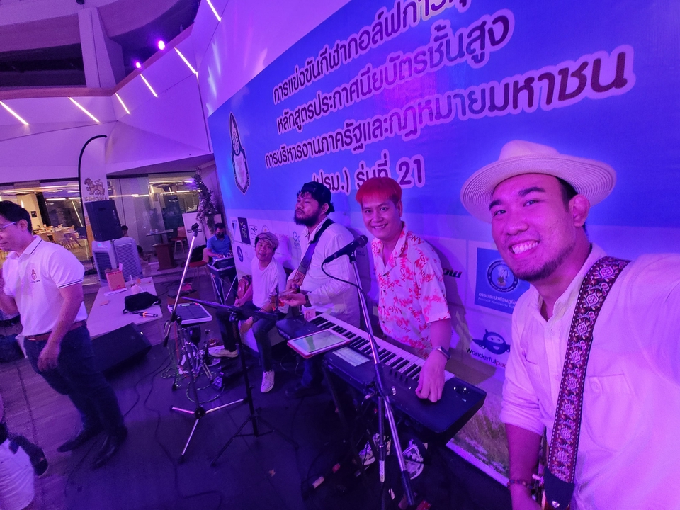 นักร้องแจ๊ส หานักร้องแจ๊ส กรุงเทพฯ นักร้อง นักร้องเพลงแจ๊ส นักร้อง pop นักร้องเพลงป๊อป หานักร้อง