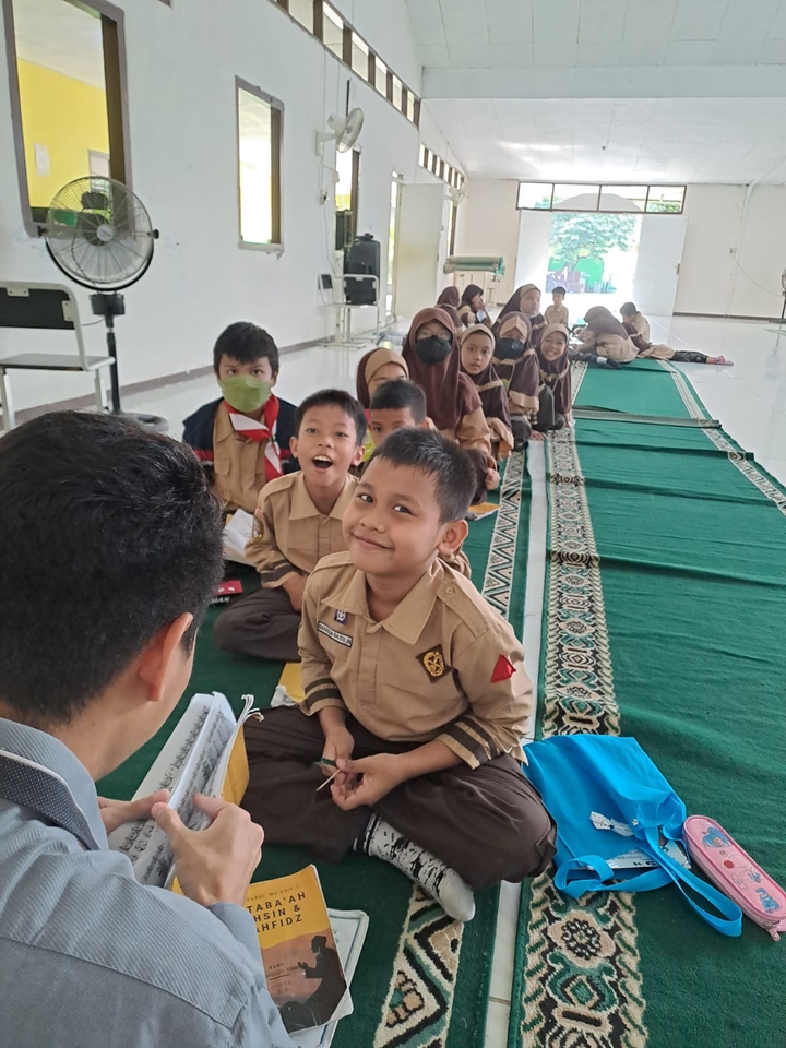 Kursus Online - Kursus Bahasa Inggris dan Tahfidz Al-Qur'an/ Iqro - 3