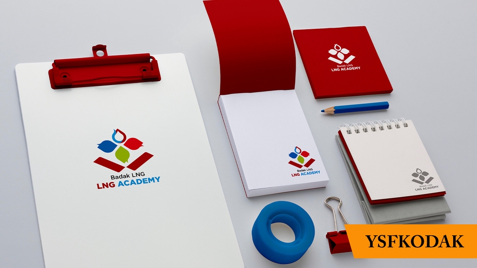 Jasa desain logo untuk berbagai kebutuhan, seperti logo perusahaan, logo cafe, logo online shop, logo olahraga, dan lain-lain.