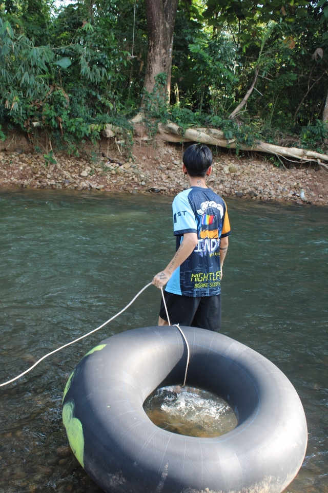 รับสกรีนเสื้อ รับสกรีนเสื้อยืด เสื้อผ้า สกรีนเสื้อ งานสกรีนเสื้อ