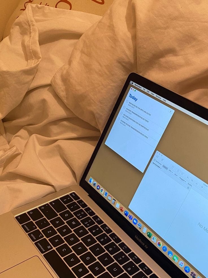 Jasa Penerjemah Bahasa Inggris ke Indonesia untuk dokumen, artikel, jurnal, dan website.