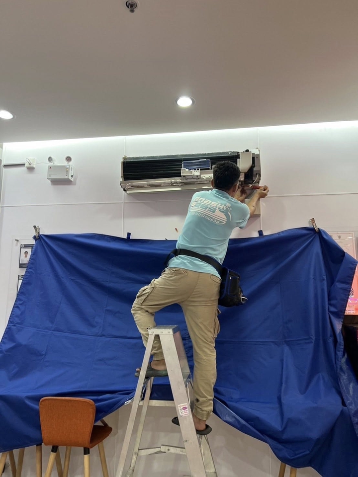 ช่างล้างแอร์ บริการล้างแอร์  ล้างแอร์บ้าน ล้างแอร์ราคาถูก  ใกล้ฉัน