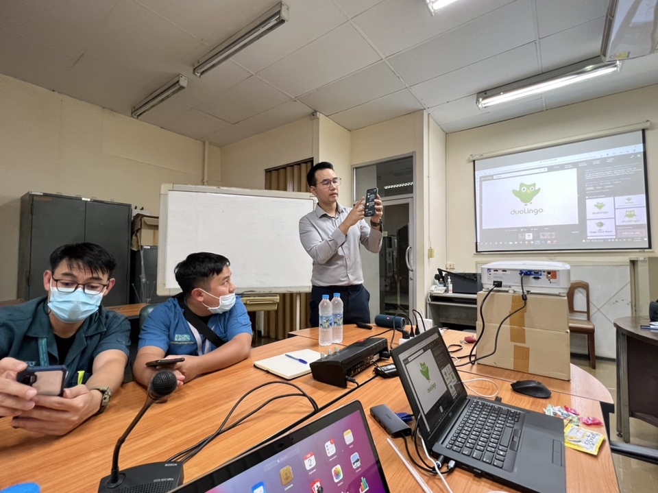ผู้เชี่ยวชาญให้ความรู้เฉพาะด้าน - English for Corporate สอนภาษาอังกฤษองค์กร บริษัท กลุ่มพนักงาน - 9