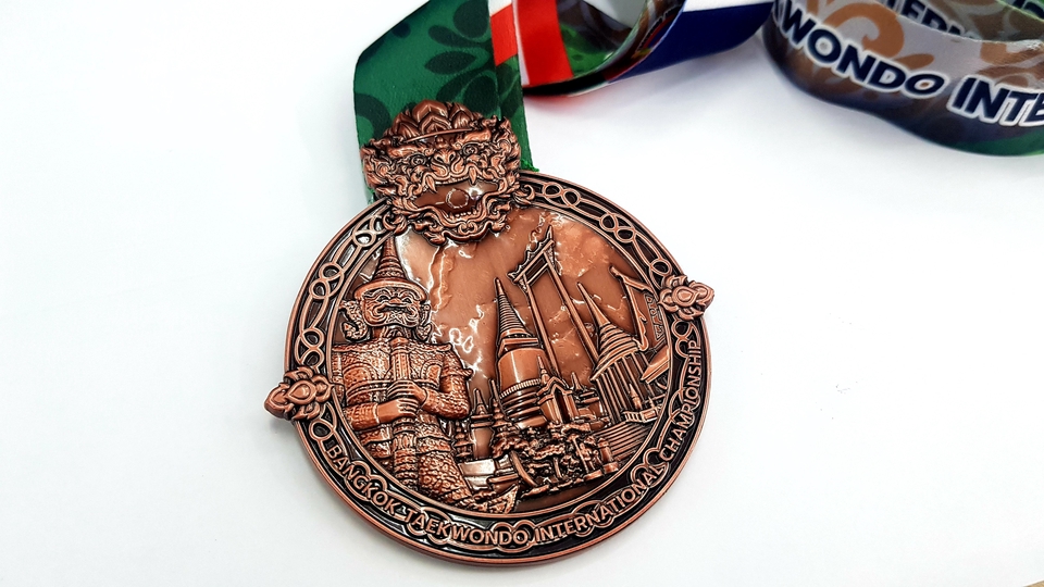 อื่นๆ - รับออกแบบเหรียญรางวัลและโล่อคริลิคหรือโล่รางวัลต่างๆ - 2