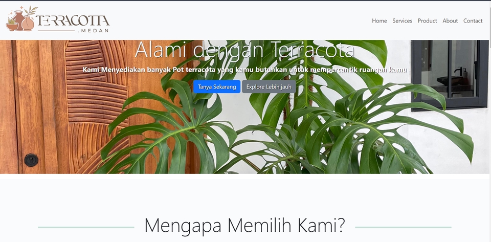 Jasa pembuatan website profesional untuk perusahaan dengan desain modern dan responsif.