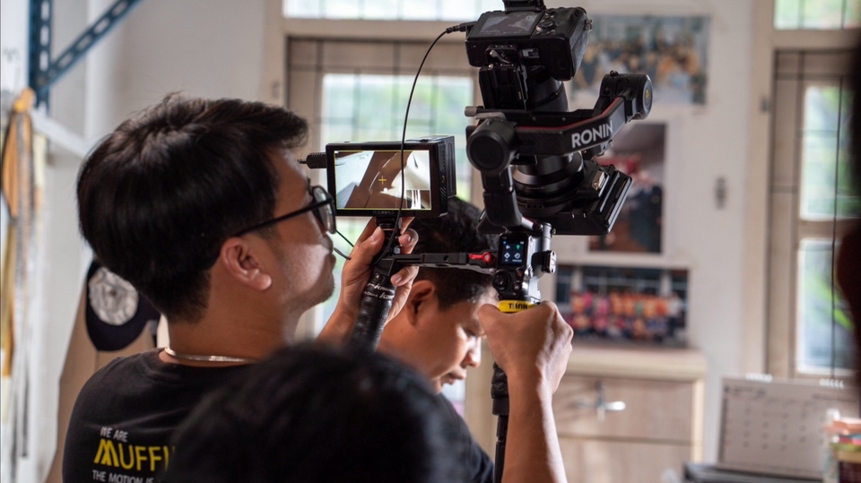 รับถ่ายวีดีโอ ตัดต่อวีดีโอ งานแต่ง มืออาชีพ