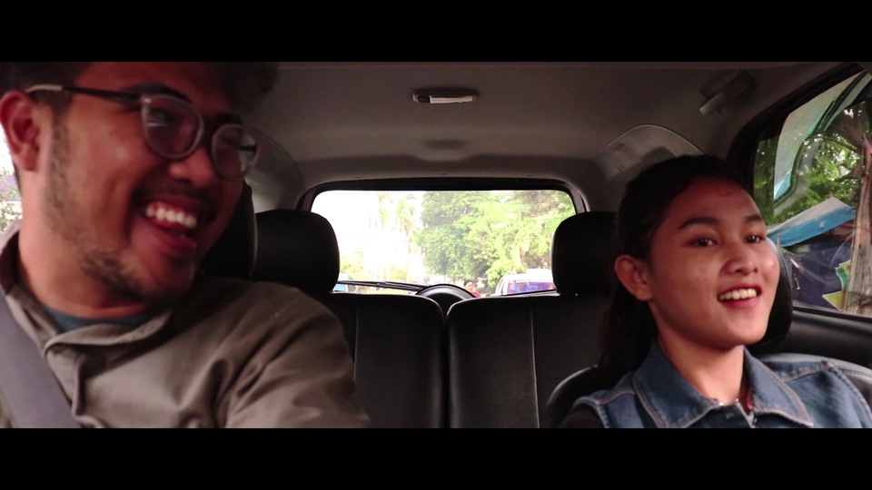 Jasa edit video freelance, edit video profesional, pengeditan video online, harga edit video murah.