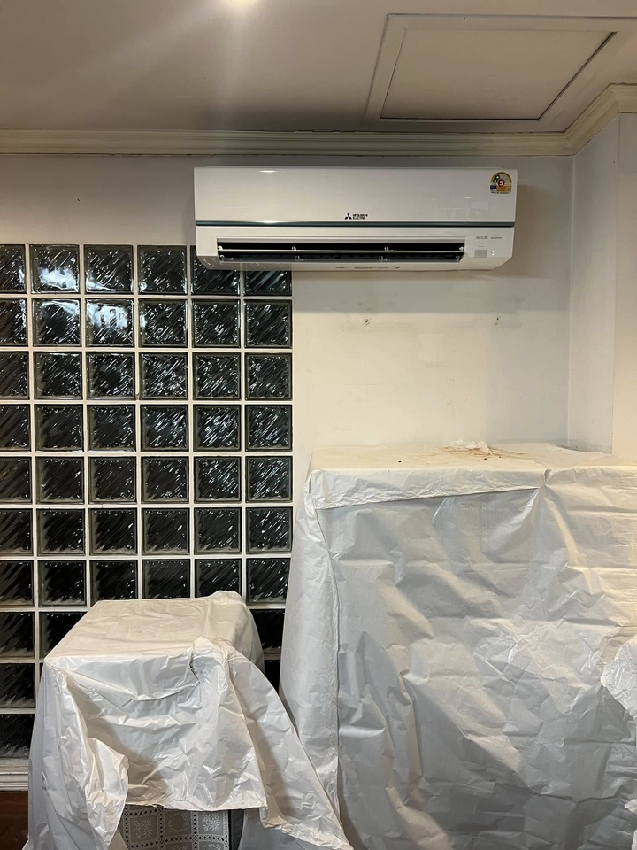 ช่างล้างแอร์ใกล้ฉัน บริการล้างแอร์บ้าน ล้างแอร์ราคาถูก Mitsubishi แอร์ติดผนัง