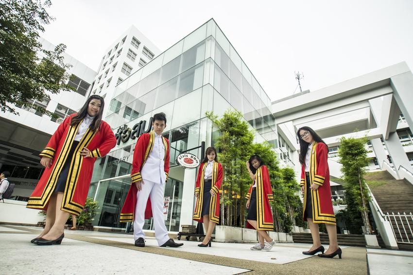 Photography - รับถ่ายภาพรับปริญญาและงานพิธีต่างๆ - 17