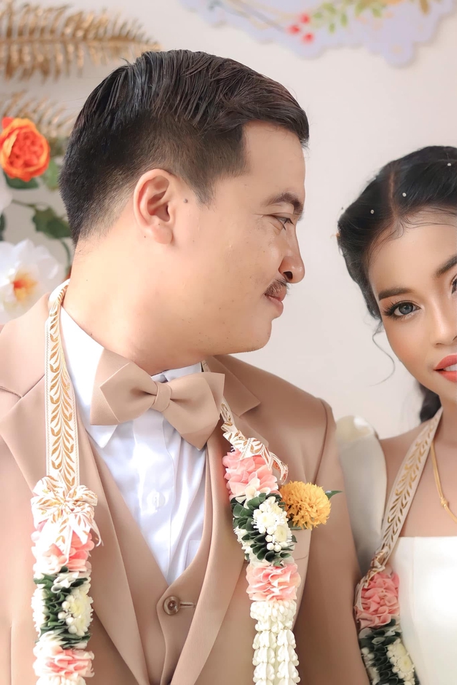 รับถ่ายภาพแต่งงาน ช่างภาพแต่งงาน กรุงเทพ ช่างภาพรับปริญญา ถ่ายพรีเวดดิ้ง