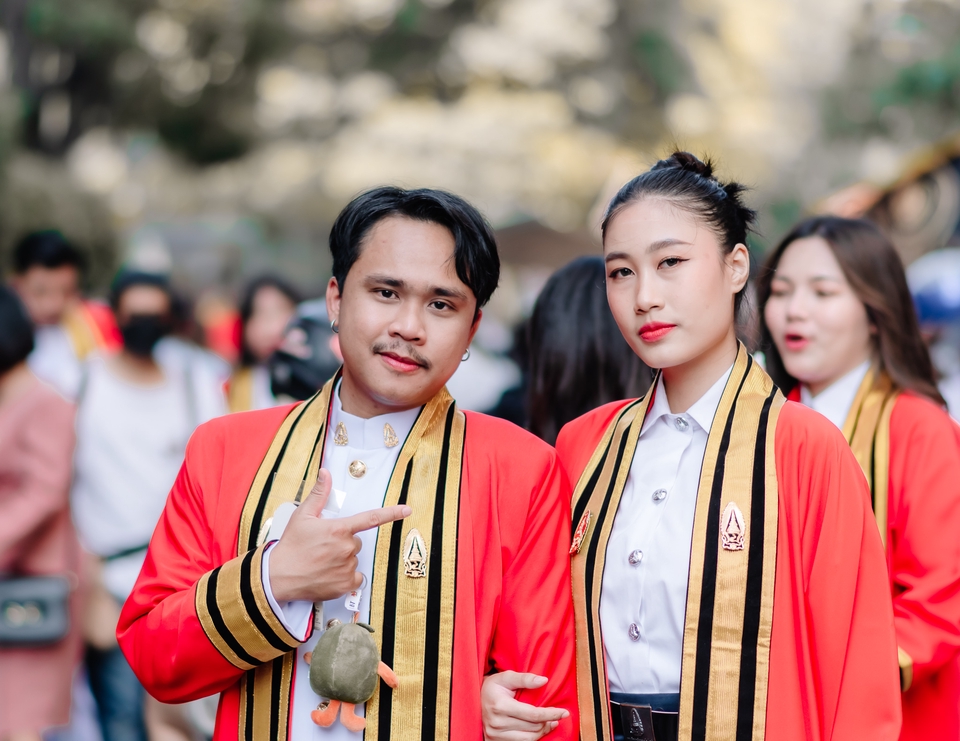 Photography - รับถ่ายภาพรับปริญญา เราคิดท่าให้คุณพร้อมกับได้ภาพที่สวยงาม - 2