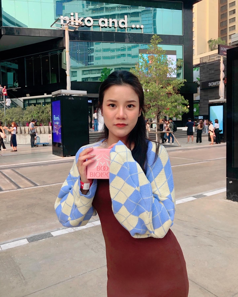 เน็ตไอดอลและบล็อกเกอร์รีวิว - นักรีวิว (Influencer) - 10