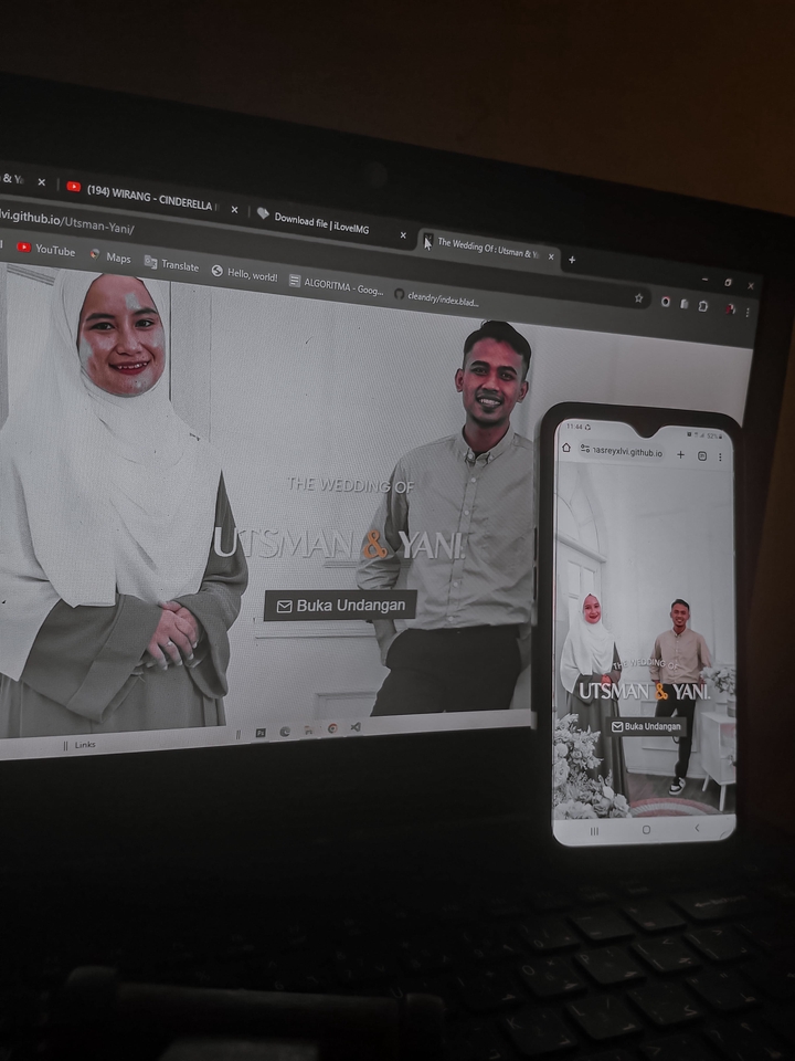 Jasa Desain Website Murah dan Profesional untuk Pernikahan: Gambar Website Undangan Pernikahan dengan Desain Modern.