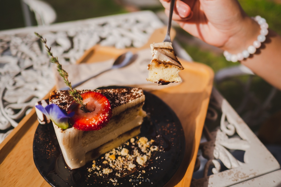 เน็ตไอดอลและบล็อกเกอร์รีวิว - รับรีวิวคาเฟ่ รีวิวร้านกาแฟ รีวิวร้านอาหาร รีวิวโรงแรม รีวิวที่พัก รีวิวสถานที่ท่องเที่ยว - 12