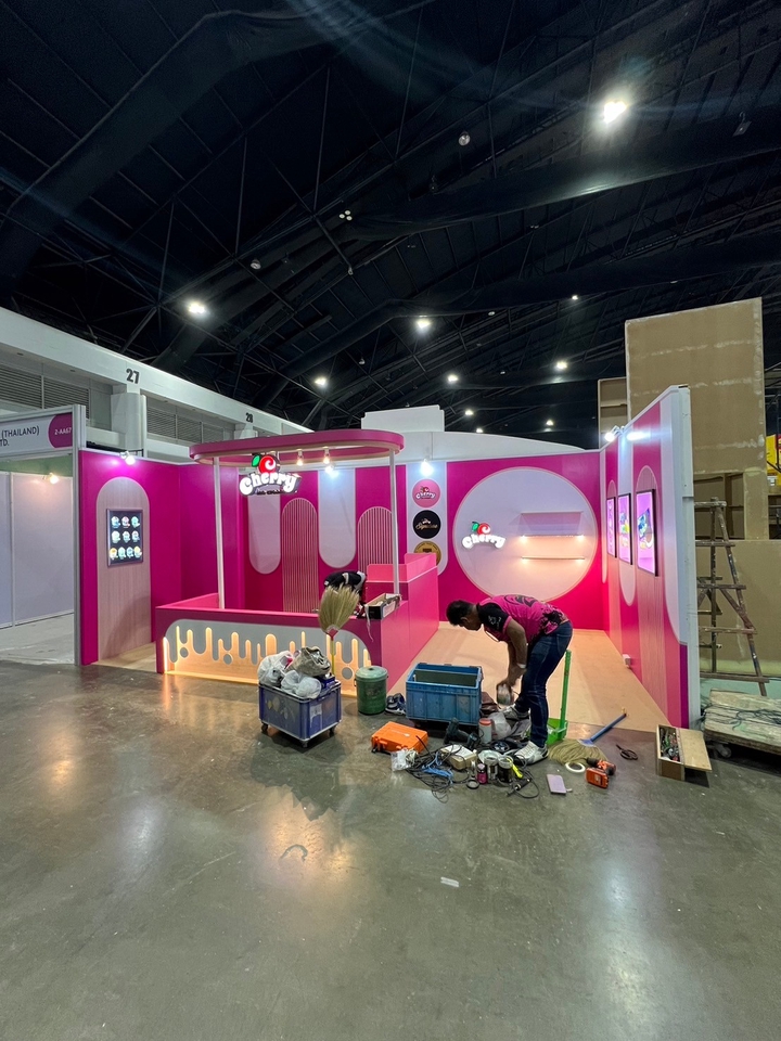 รับออกแบบตกแต่งบูธ งานแสดงสินค้า สไตล์น่ารัก ออกแบบร้านค้า บูธงาน ออกแบบบูธ บูธ 3 มิติ