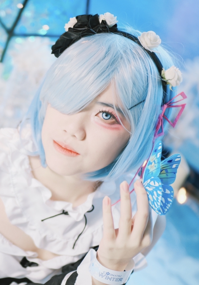 นางแบบมือสวย แต่งคอสเพลย์ หานางแบบมือ ถ่ายแบบ