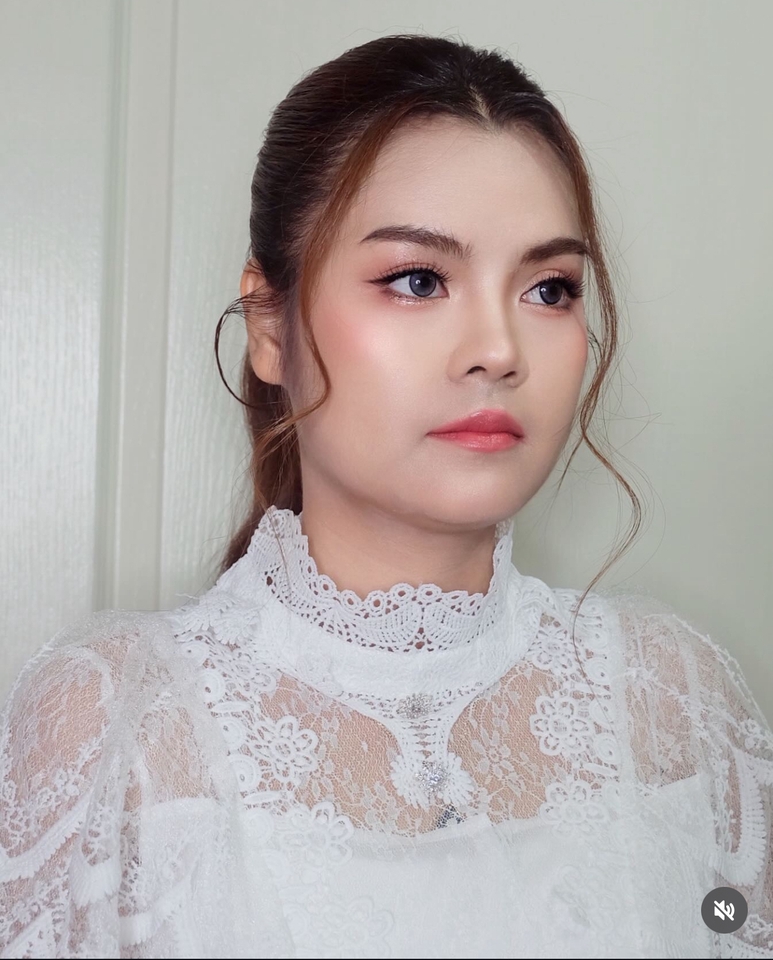 ช่างแต่งหน้า รับแต่งหน้า แต่งหน้าเจ้าสาว สวยหวาน แต่งหน้ารับปริญญา