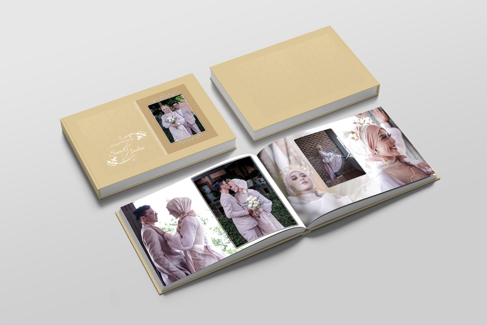 Desain undangan pernikahan unik dan elegan dengan foto pasangan