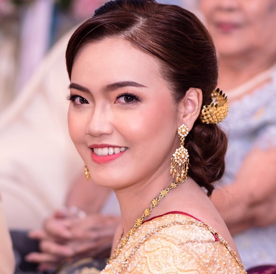 ช่างแต่งหน้ารับปริญญา แต่งหน้าสวย สไตล์เกาหลี รับแต่งหน้ารับปริญญา ช่างแต่งหน้า กรุงเทพฯ