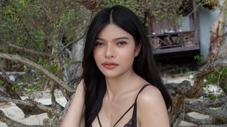 เน็ตไอดอลและบล็อกเกอร์รีวิว - รับรีวิวสินค้า ถ่ายคลิป ไลฟ์สด ถ่ายแบบ ถ่ายวีดีโอ - 1