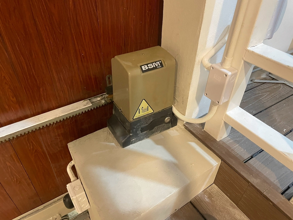 ช่างไฟฟ้าติดตั้งระบบประตูอัตโนมัติ รับเดินสายไฟฟ้าบ้าน ช่างไฟฟ้ากรุงเทพฯ