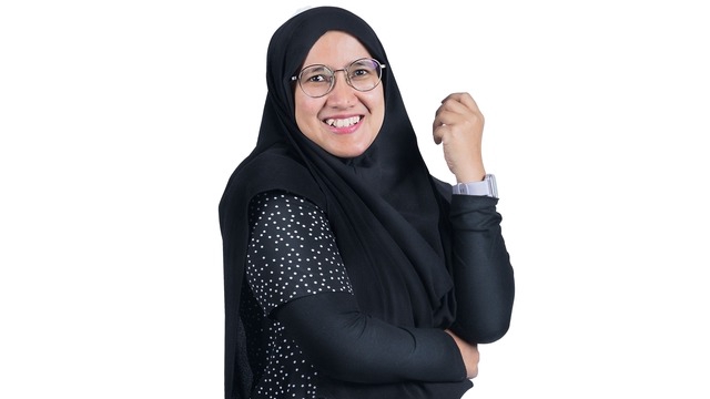 Jasa fotografer profesional wanita berhijab, fotografer freelance di Jakarta, harga jasa fotografer prewedding murah