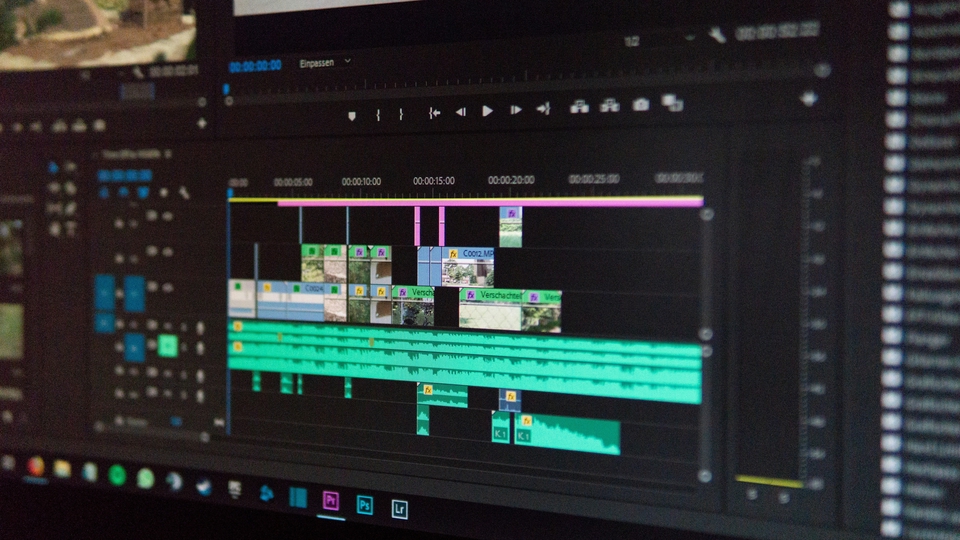 Video Editing - Kreativitas Sinematik: Paket Pemrosesan Video Berbasis Filmora - 1