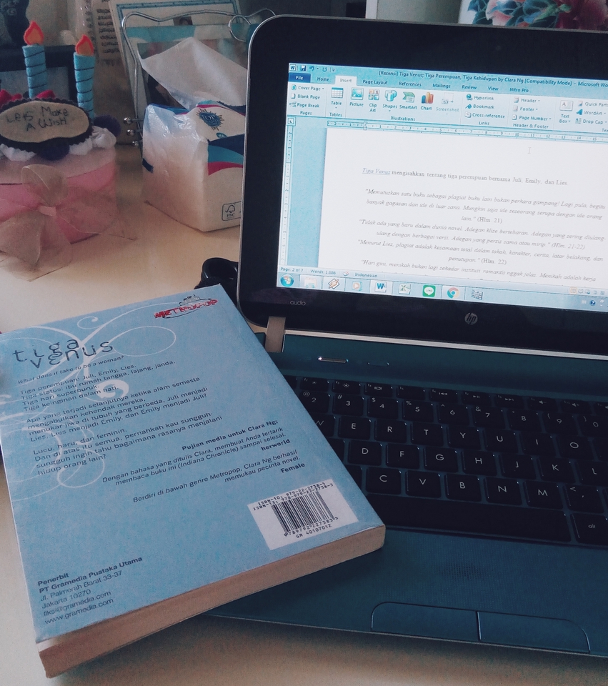 Jasa pengetikan online untuk berbagai dokumen, seperti makalah, skripsi, dan tugas sekolah.