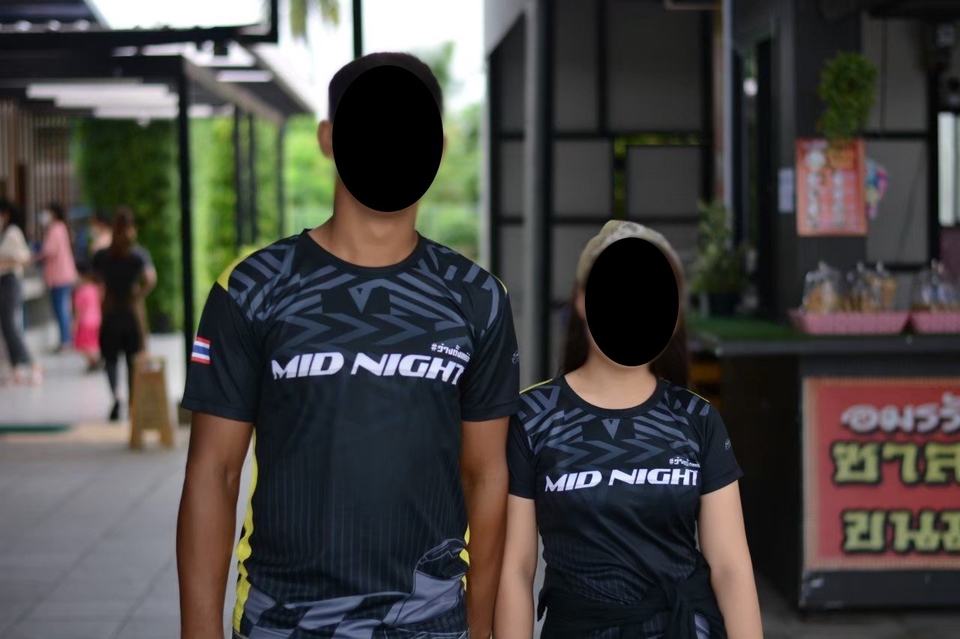 รับสกรีนเสื้อกีฬา เสื้อผ้าดีไซน์สวย MIDNIGHT ผ้าสกรีนคุณภาพดี บริการออกแบบ รับสกรีนเสื้อคู่